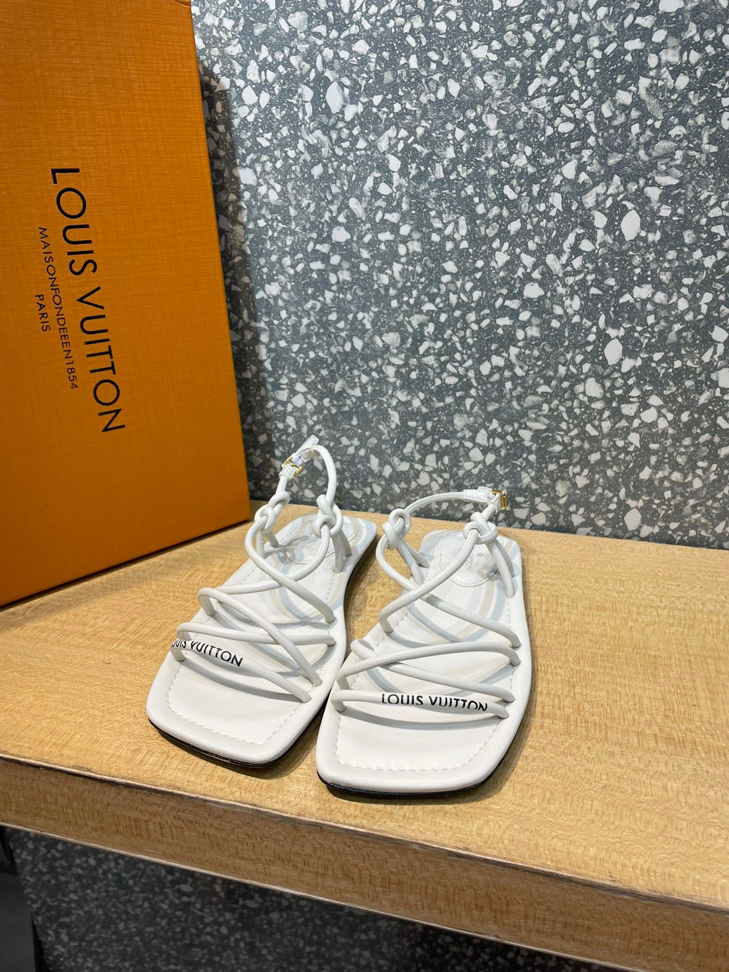 coco-- Heel height5.5cm  9.5cm Urban Twist item : B-X027B2577